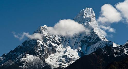 <span style="font-size:13.3333px;">商品类别：路边摊-互联网</span><br />
<br />
<span style="font-size:13.3333px;">商品简介：照片（修复、后期、合成）</span><br />
<br />
<span style="font-size:13.3333px;">商家简介：专业技术人员</span>